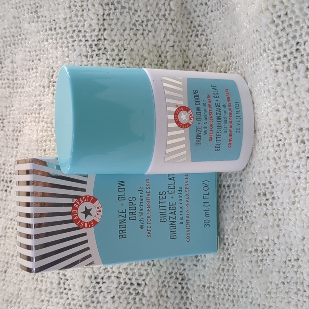 First Aid Beauty Bronze+Glow Drops with Niacinamide, 30ml/1.0fl oz